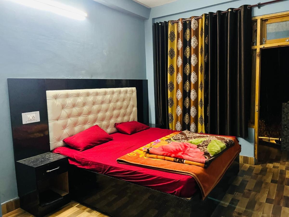 Shanti Cafe & Hostels Kasol Exterior photo